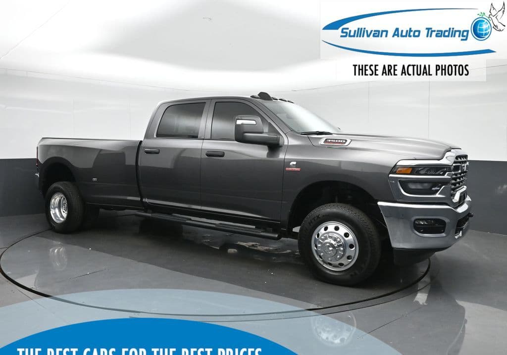 2025 RAM 3500 Tradesman, photo 1 of 65