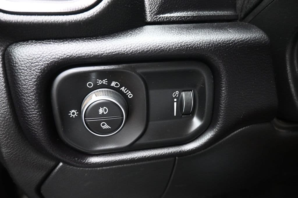 2021 RAM 2500 Power Wagon, photo 32 of 69
