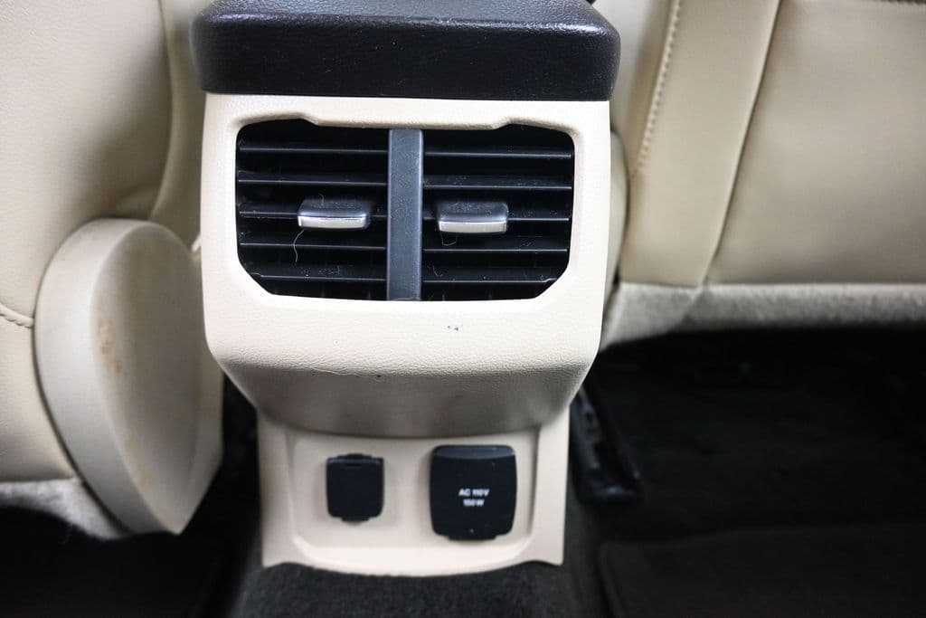 2015 Ford Fusion Hybrid SE, photo 30 of 50