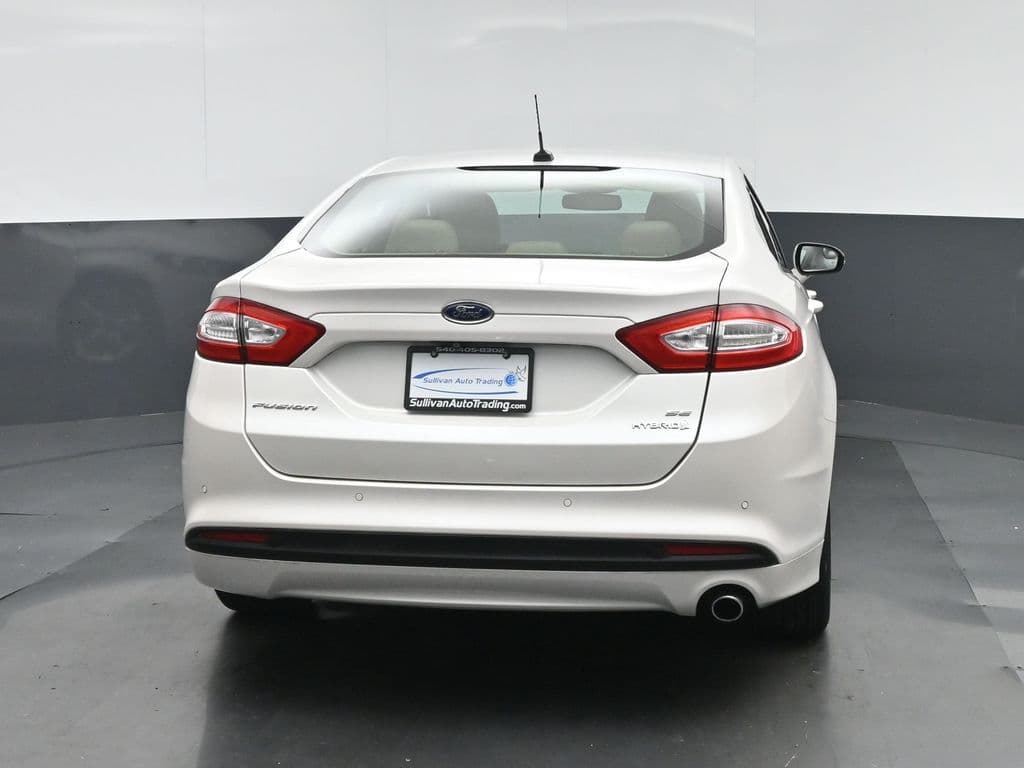 2015 Ford Fusion Hybrid SE, photo 6 of 50