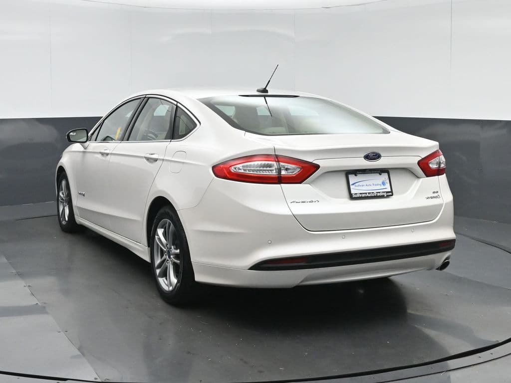 2015 Ford Fusion Hybrid SE, photo 5 of 50