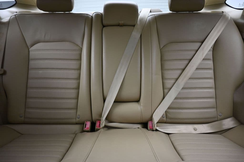 2015 Ford Fusion Hybrid SE, photo 25 of 50