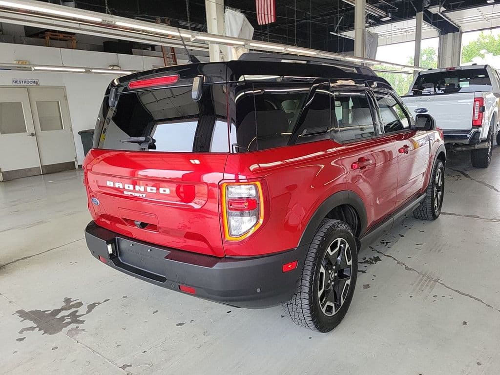2021 Ford Bronco Sport Outer Banks, photo 3 of 8
