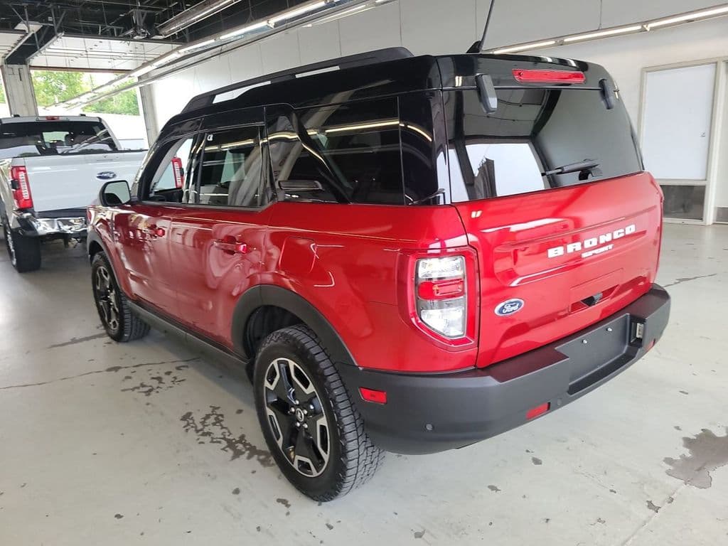 2021 Ford Bronco Sport Outer Banks, photo 4 of 8