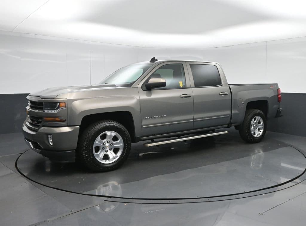 2017 Chevrolet Silverado 1500 LT LT2, photo 3 of 60