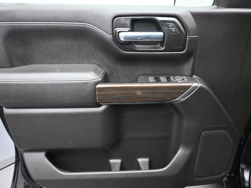 2020 Chevrolet Silverado 1500 RST, photo 10 of 64