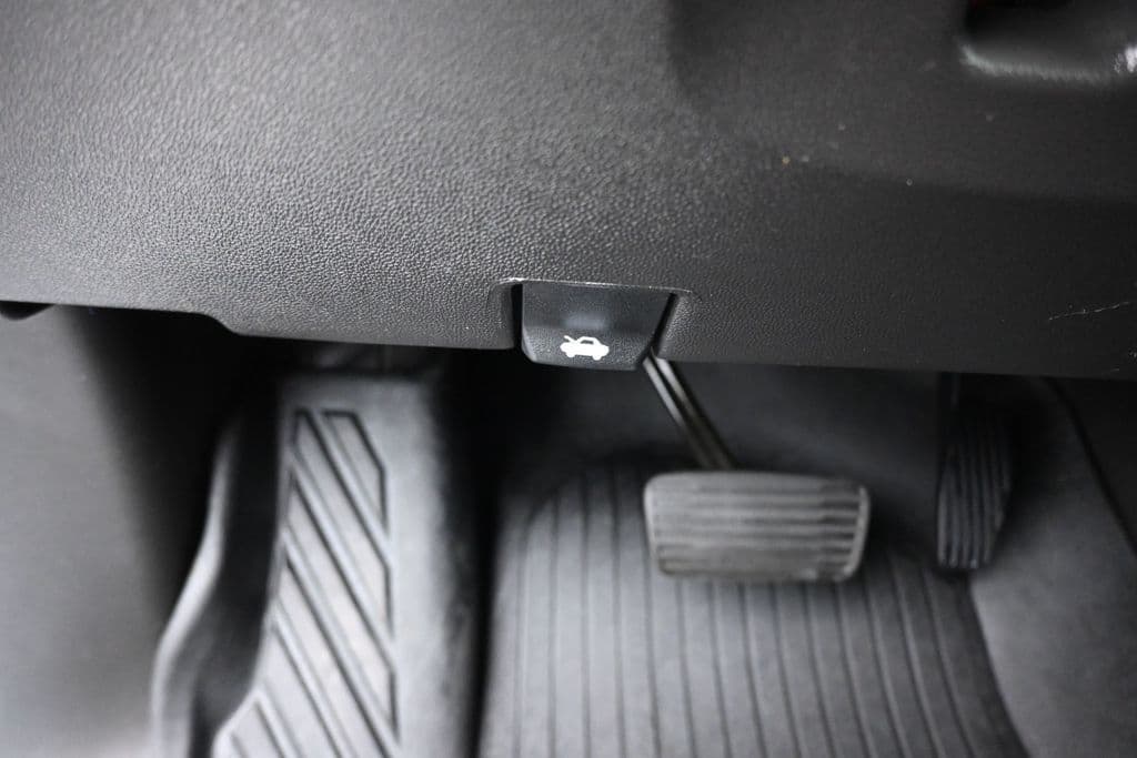 2021 Chevrolet Silverado 1500 LTZ, photo 27 of 64
