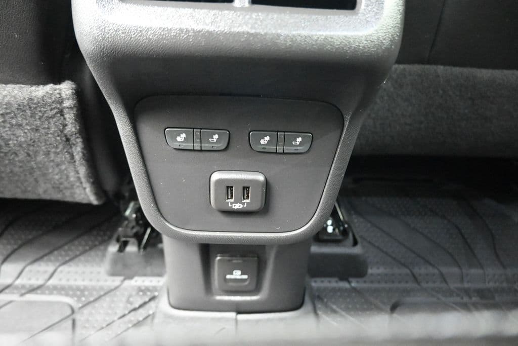 2021 Chevrolet Equinox Premier, photo 46 of 72