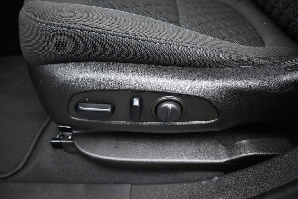 2021 Chevrolet Blazer LT, photo 12 of 60