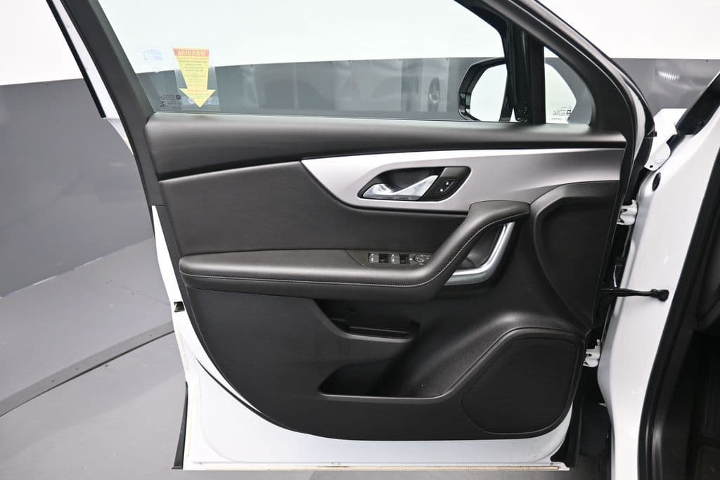 2021 Chevrolet Blazer LT, photo 9 of 60