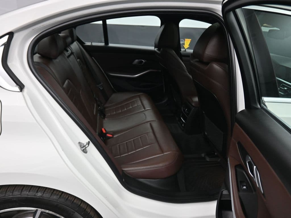2019 BMW 3 Series 330i xDrive, photo 37 of 57