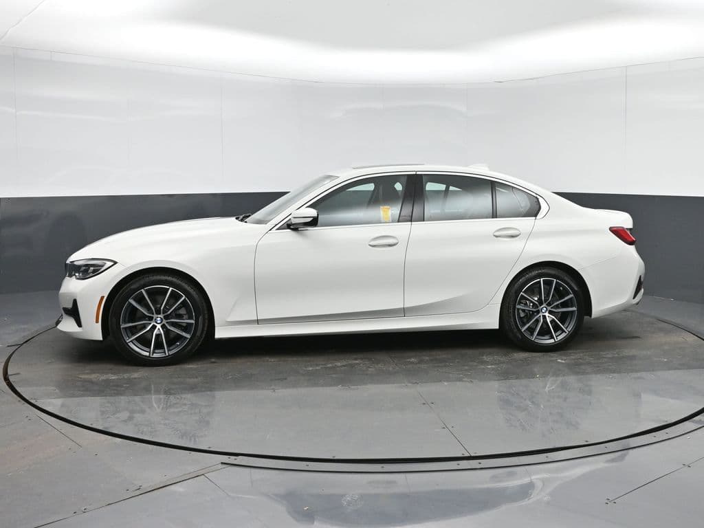 2019 BMW 3 Series 330i xDrive, photo 4 of 57
