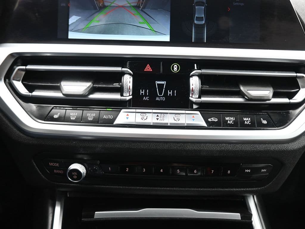 2019 BMW 3 Series 330i xDrive, photo 21 of 57