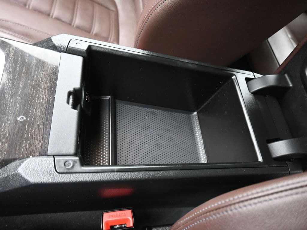 2019 BMW 3 Series 330i xDrive, photo 24 of 57