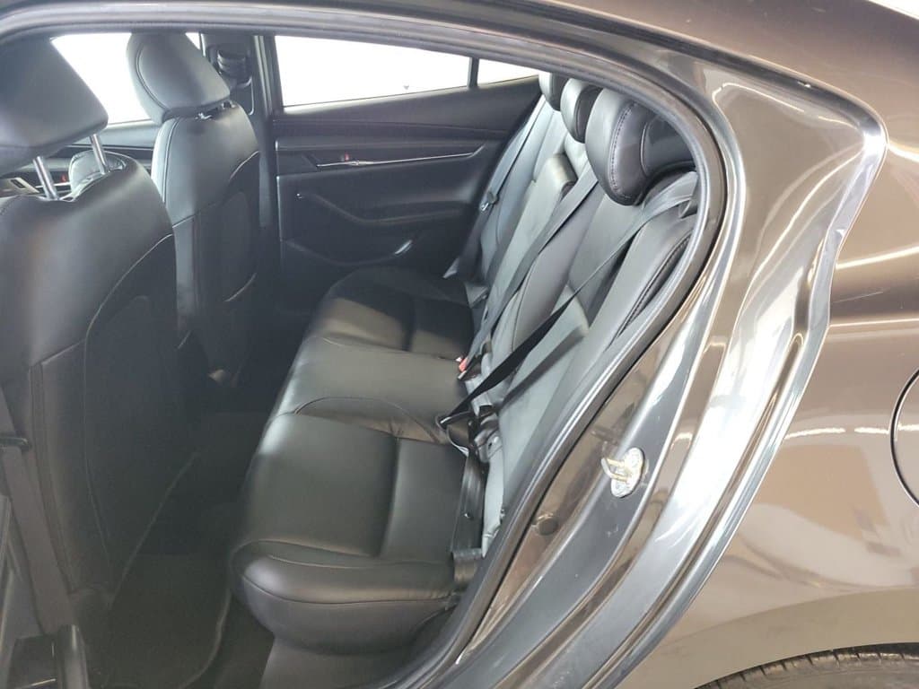 2019 Mazda Mazda3 Preferred, photo 8 of 9