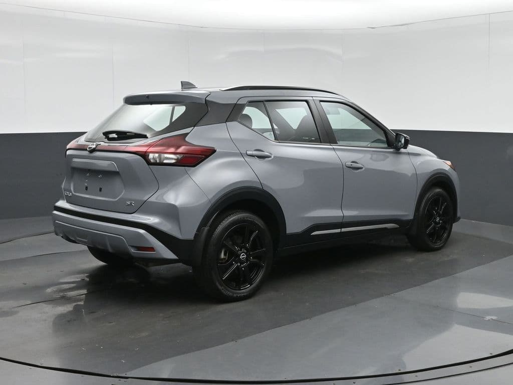 2023 Nissan Kicks SR, photo 7 of 57
