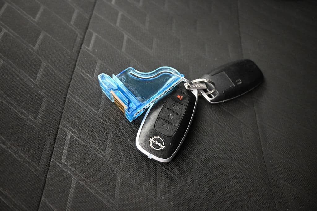 2023 Nissan Kicks SR, photo 49 of 57