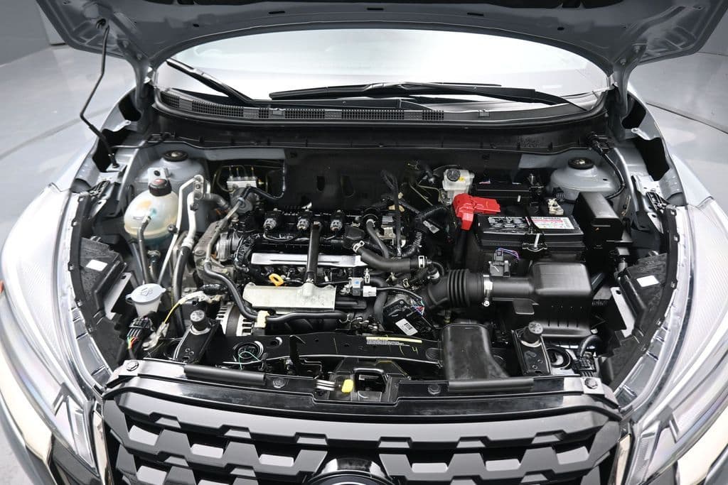 2023 Nissan Kicks SR, photo 46 of 57