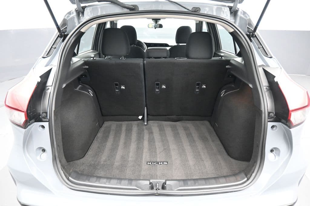 2023 Nissan Kicks SR, photo 42 of 57