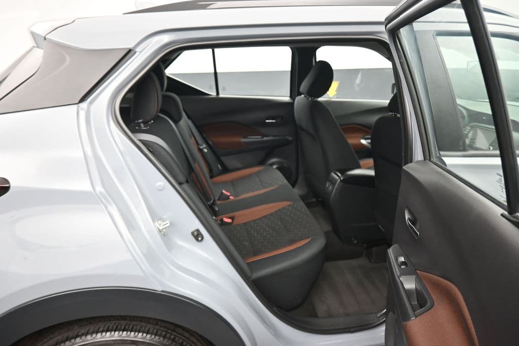2023 Nissan Kicks SR, photo 36 of 57