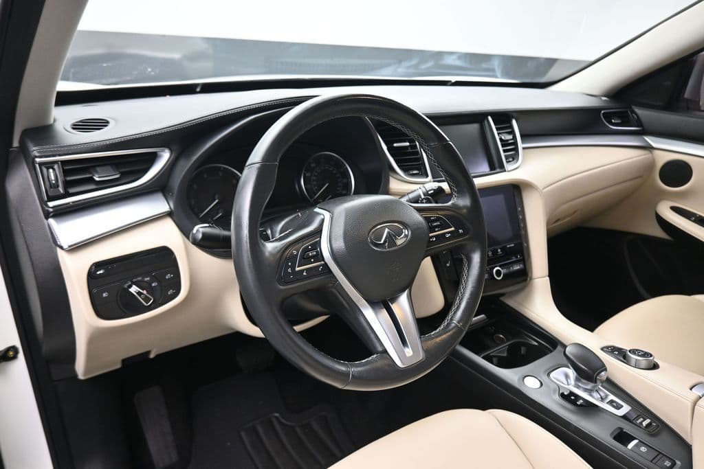 2019 INFINITI QX50 LUXE, photo 13 of 60