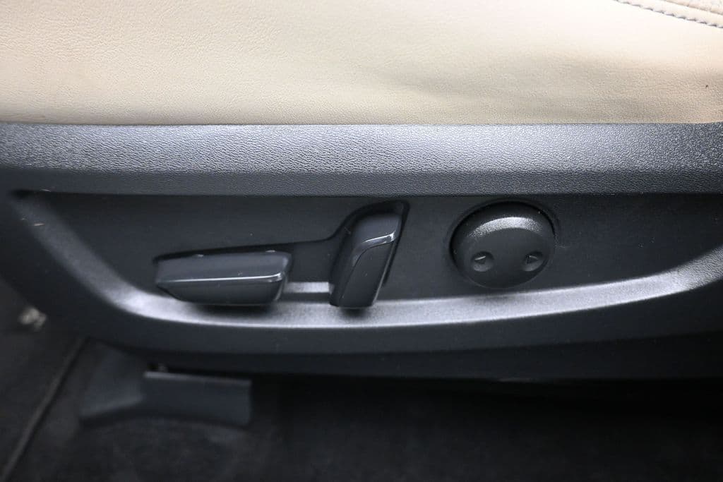 2019 INFINITI QX50 LUXE, photo 12 of 60