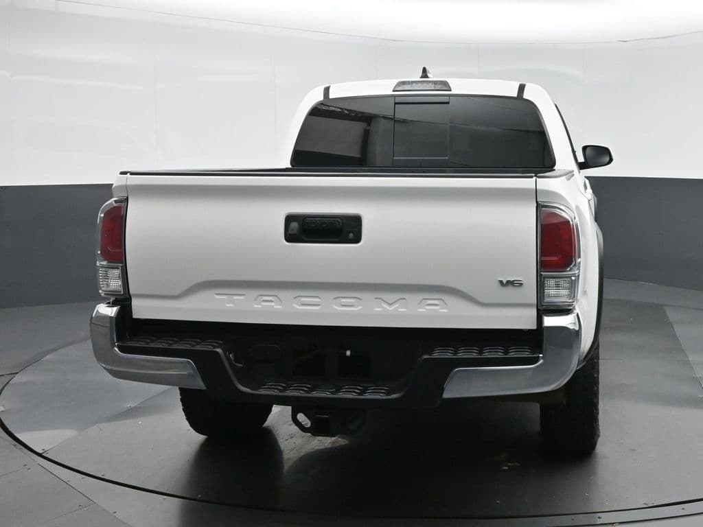 2022 Toyota Tacoma TRD Off-Road V6, photo 6 of 60