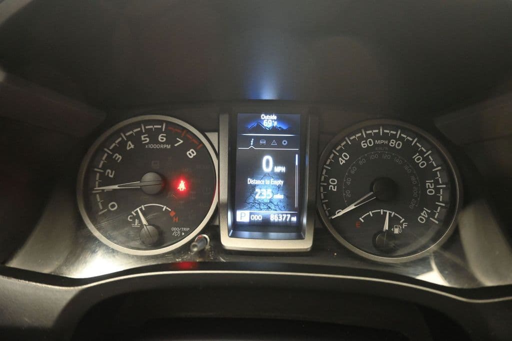 2022 Toyota Tacoma TRD Off-Road V6, photo 15 of 60