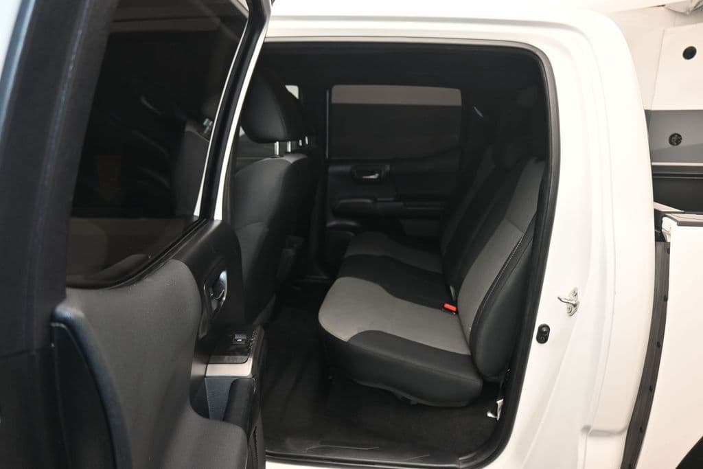 2022 Toyota Tacoma TRD Off-Road V6, photo 30 of 60
