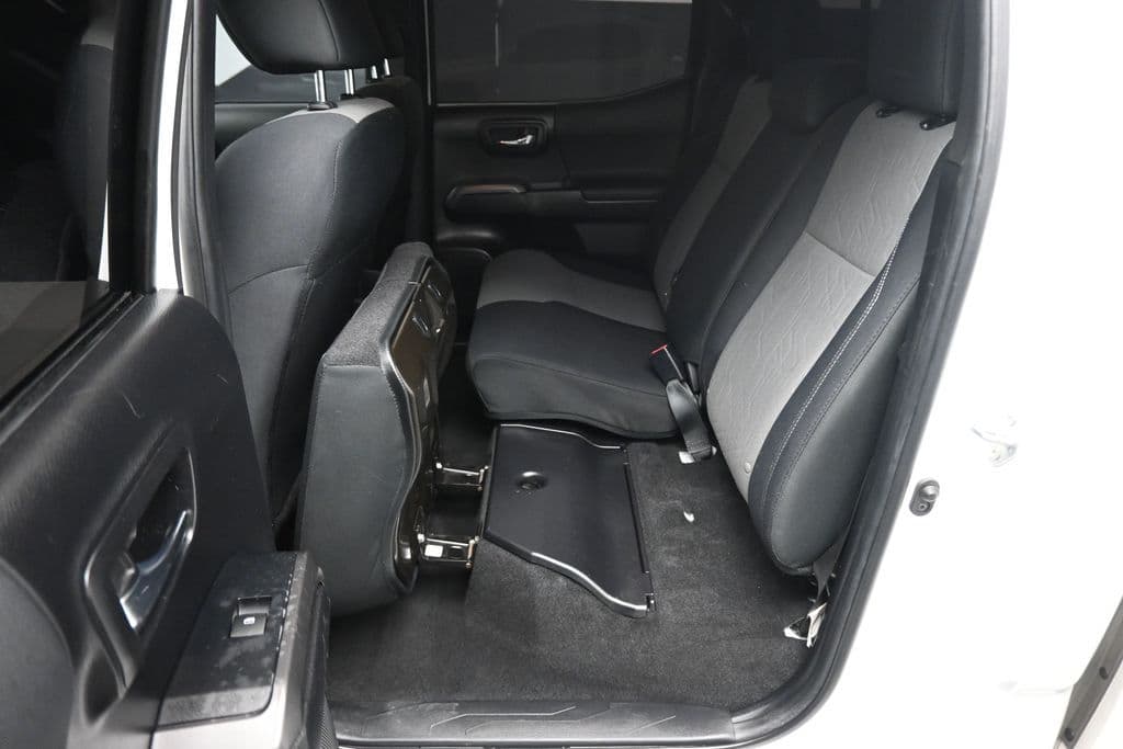 2022 Toyota Tacoma TRD Off-Road V6, photo 31 of 60