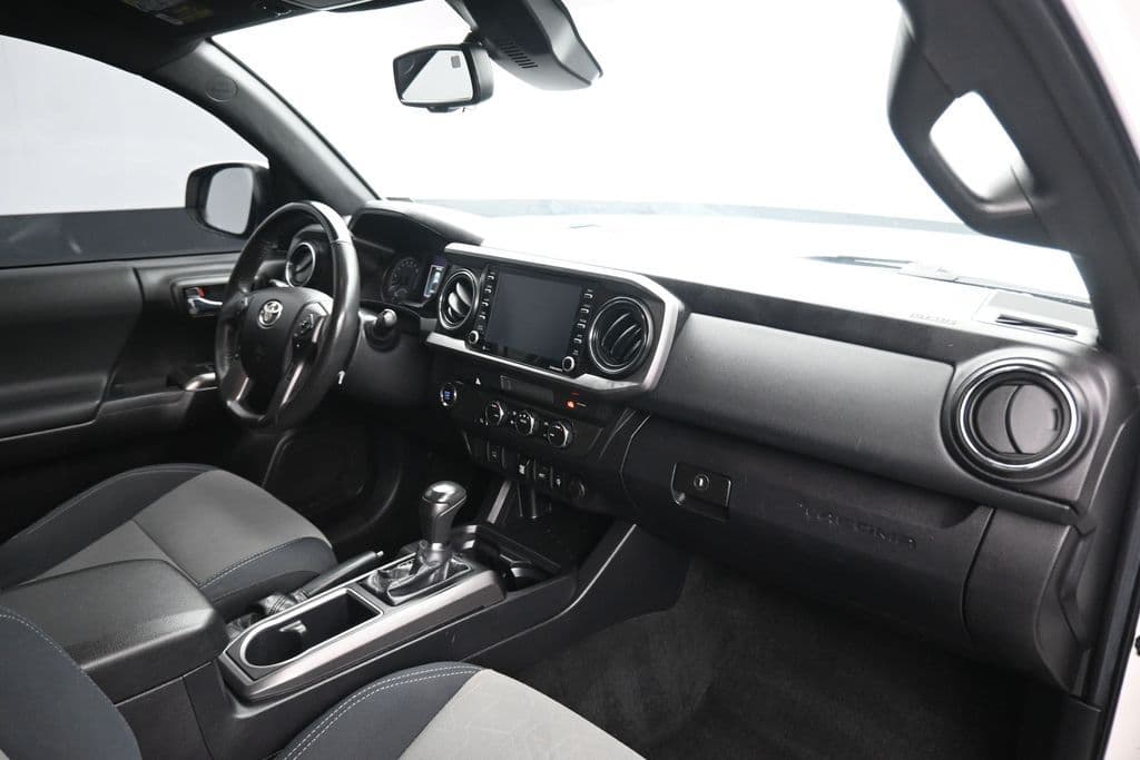 2022 Toyota Tacoma TRD Off-Road V6, photo 43 of 60
