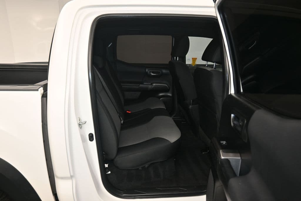 2022 Toyota Tacoma TRD Off-Road V6, photo 36 of 60