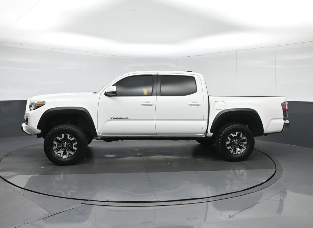 2022 Toyota Tacoma TRD Off-Road V6, photo 4 of 60