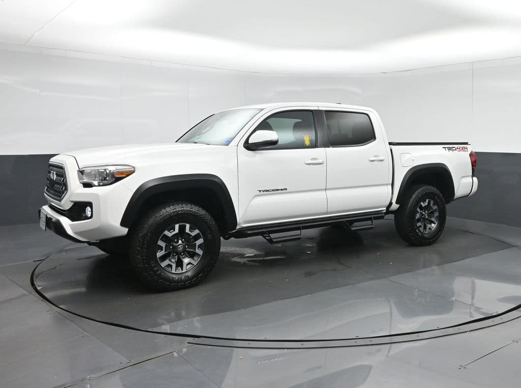2019 Toyota Tacoma TRD Off-Road V6, photo 3 of 63