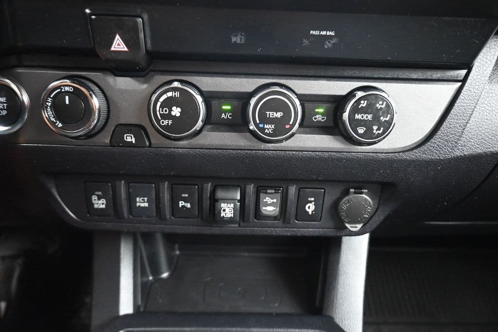 2019 Toyota Tacoma TRD Off-Road V6, photo 22 of 63
