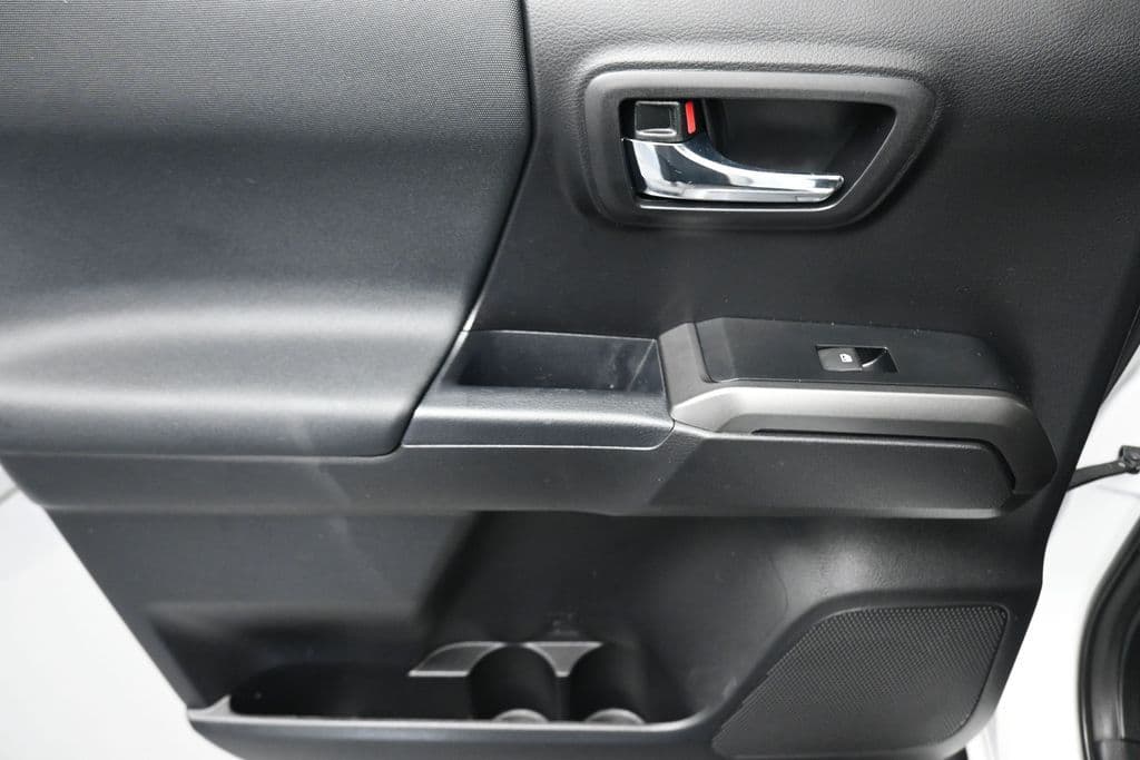 2019 Toyota Tacoma TRD Off-Road V6, photo 32 of 63