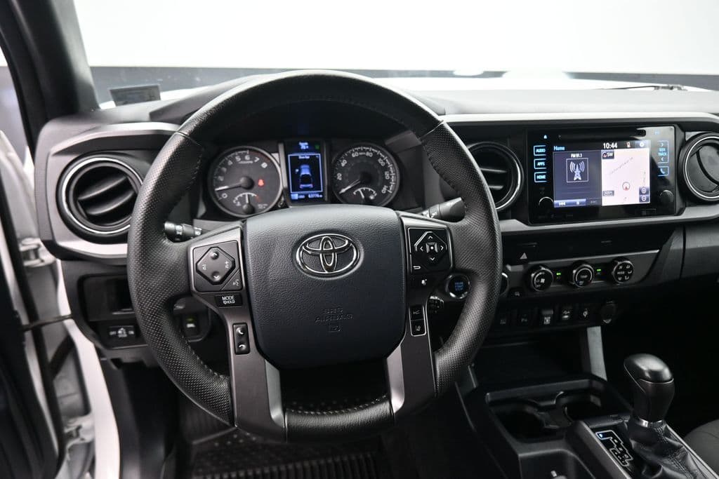 2019 Toyota Tacoma TRD Off-Road V6, photo 14 of 63