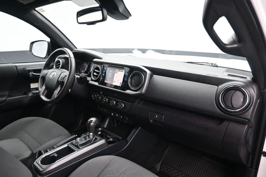 2019 Toyota Tacoma TRD Off-Road V6, photo 46 of 63