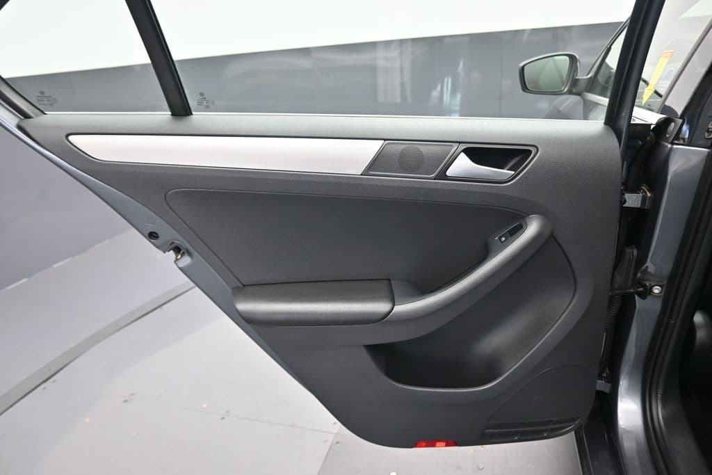 2017 Volkswagen Jetta 1.4T S, photo 27 of 55