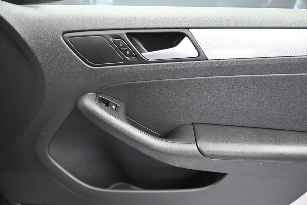 2017 Volkswagen Jetta 1.4T S, photo 36 of 55