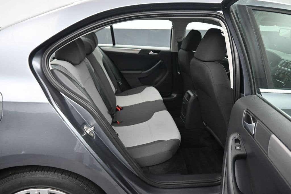 2017 Volkswagen Jetta 1.4T S, photo 33 of 55