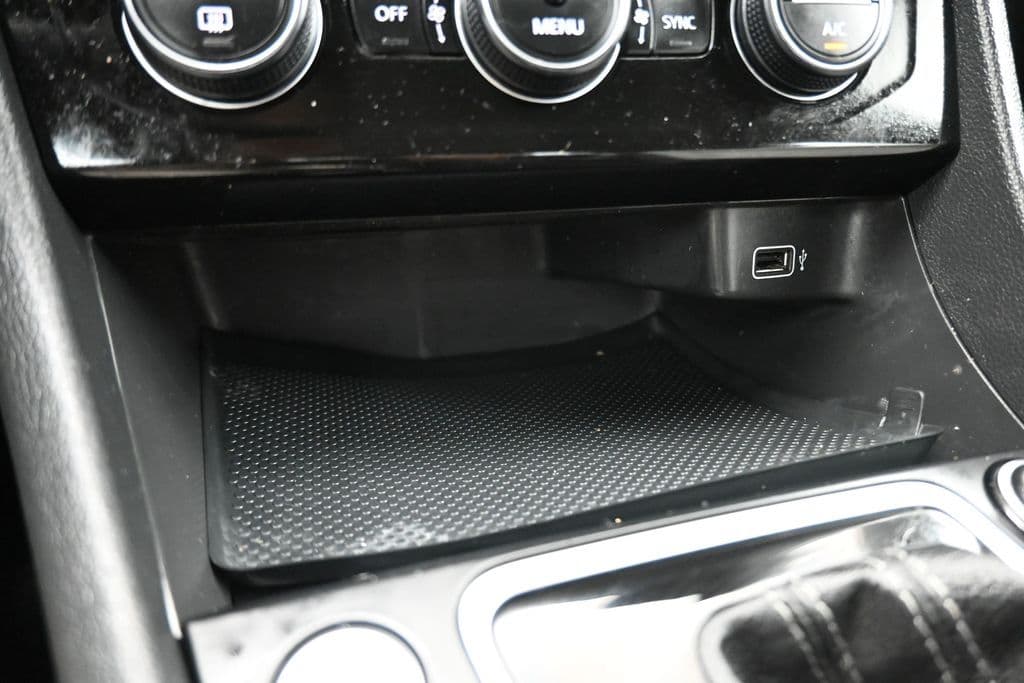 2019 Volkswagen Jetta R-Line, photo 21 of 56