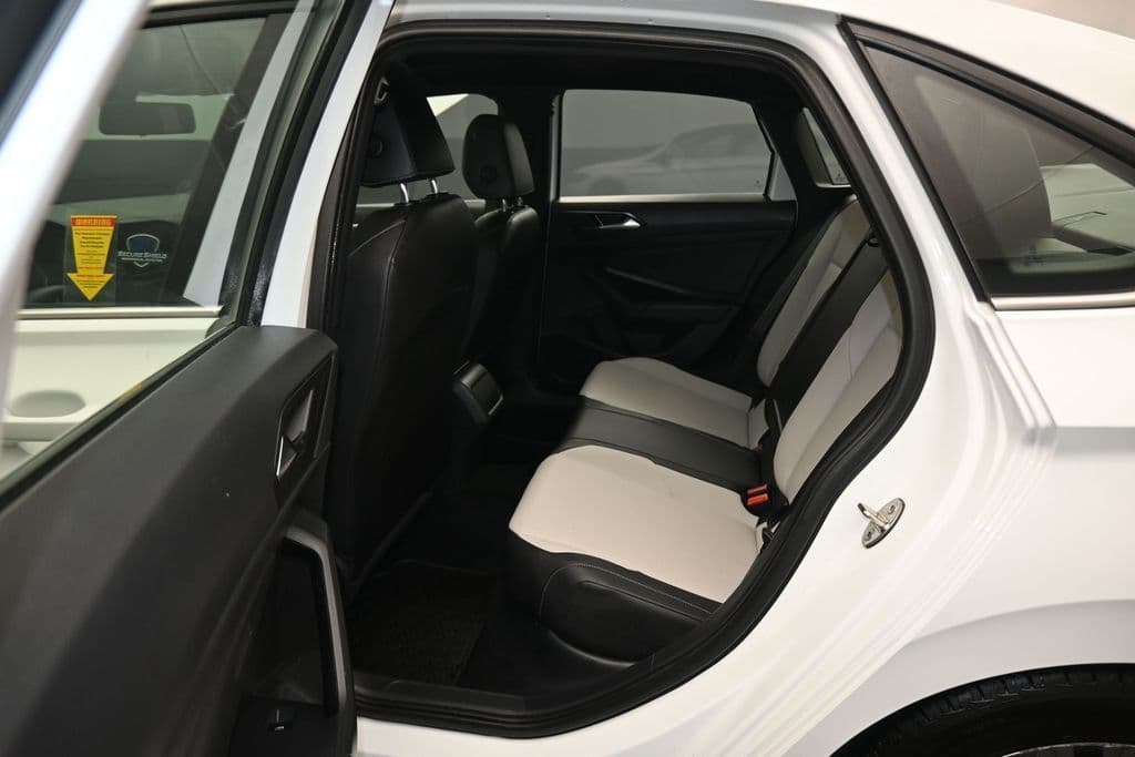 2019 Volkswagen Jetta R-Line, photo 30 of 56