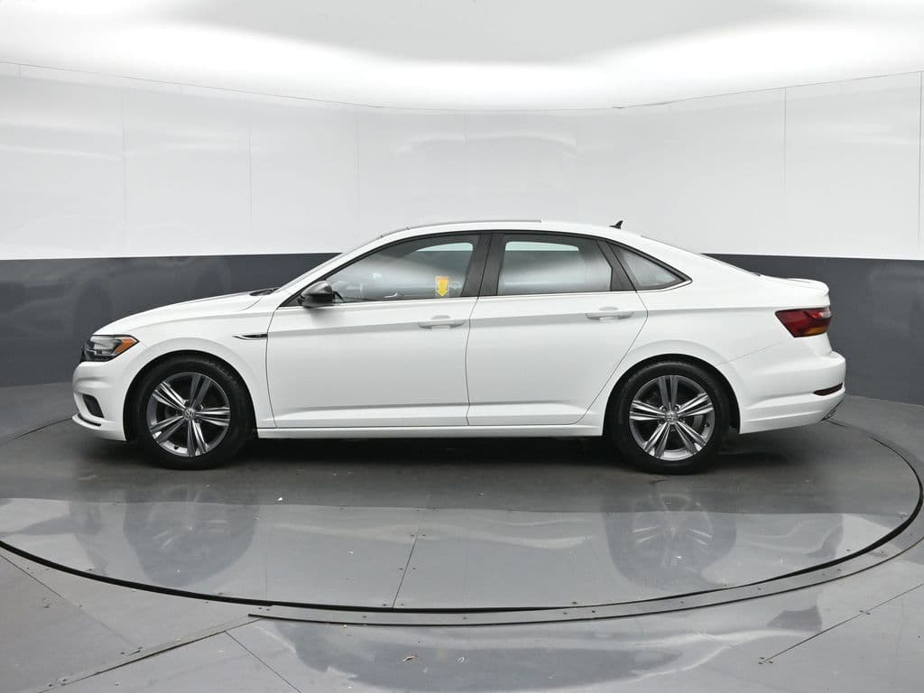 2019 Volkswagen Jetta R-Line, photo 4 of 56