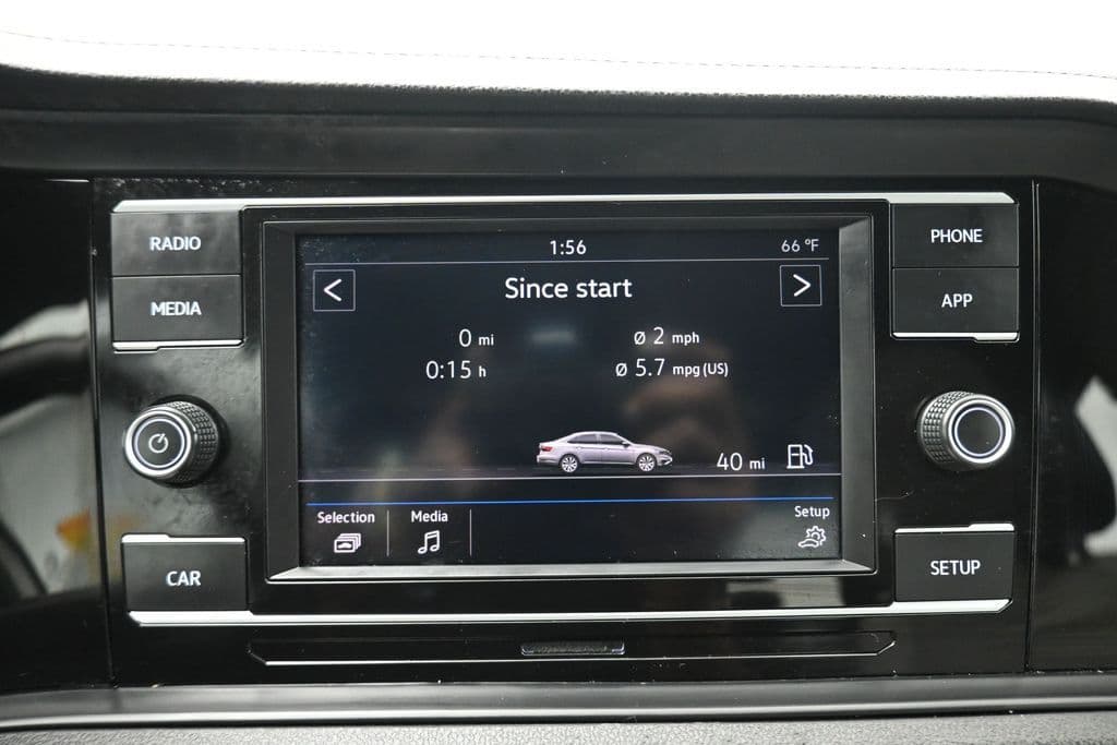 2019 Volkswagen Jetta R-Line, photo 17 of 56