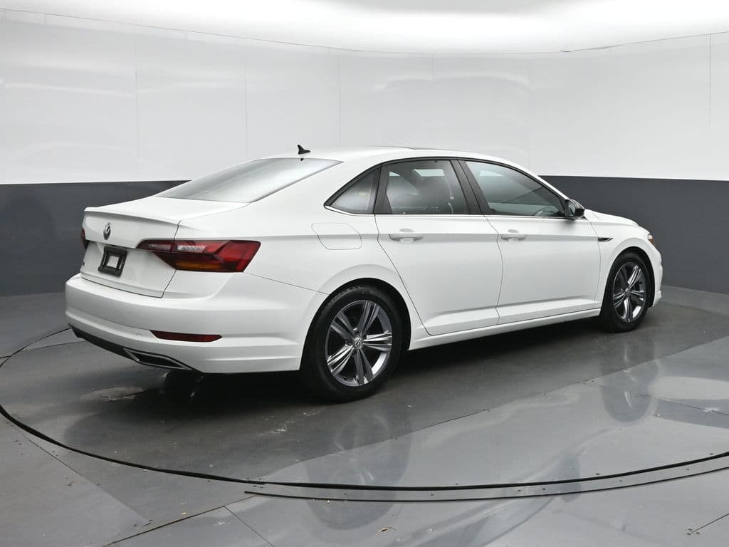 2019 Volkswagen Jetta R-Line, photo 7 of 56