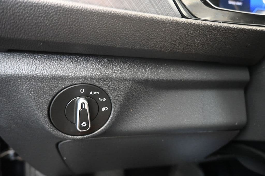 2024 Volkswagen Jetta 1.5T SE, photo 25 of 56