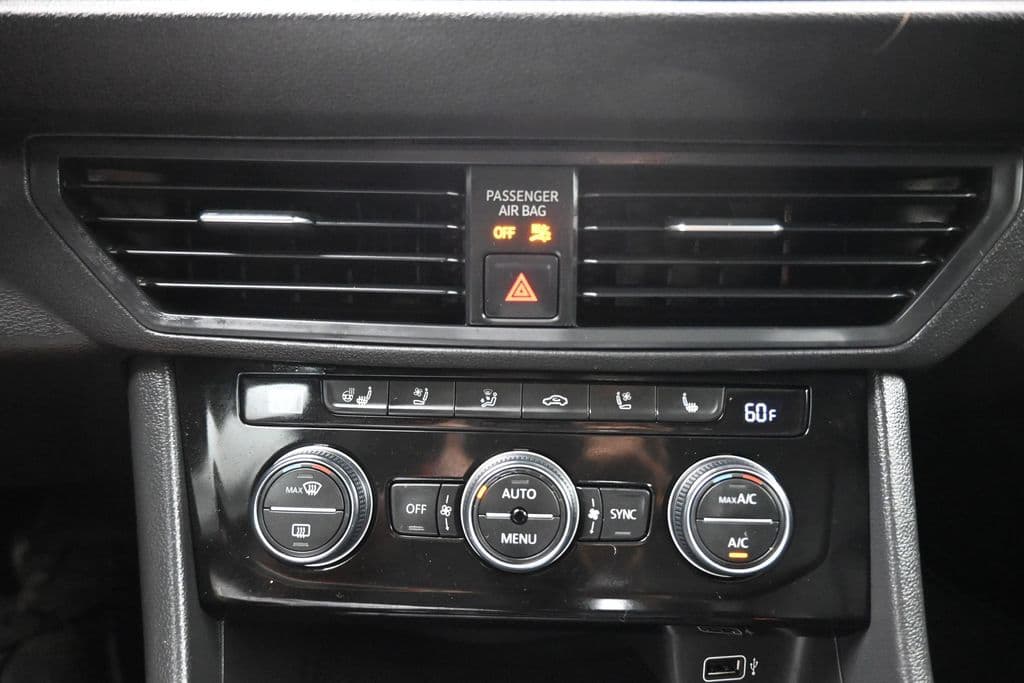 2020 Volkswagen Jetta SEL Premium, photo 22 of 60