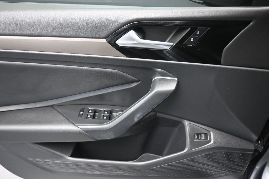 2020 Volkswagen Jetta SEL Premium, photo 10 of 60