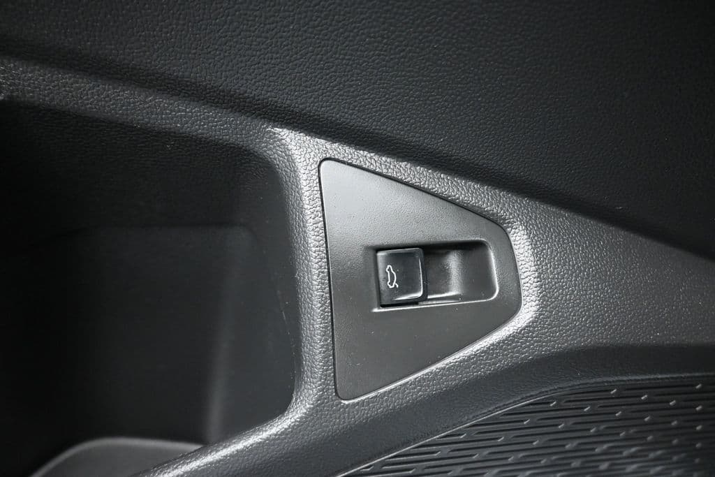 2020 Volkswagen Jetta SEL Premium, photo 11 of 60